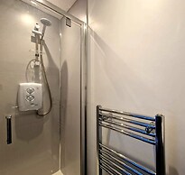 Large Family Getaways Metres From the Beach