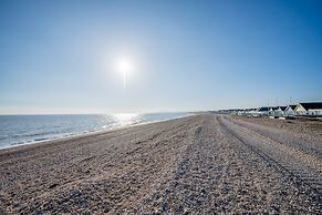 Large Family Getaways Metres From the Beach