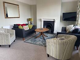 Large Family Getaways Metres From the Beach