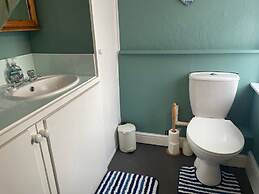 Large Family Getaways Metres From the Beach