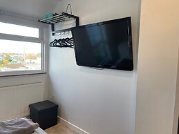 Contemporary Beachfront Bungalow With Direct Access to the Sea