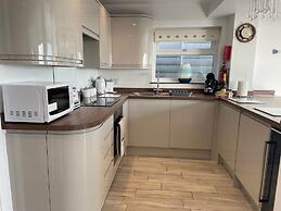 Contemporary Beachfront Bungalow With Direct Access to the Sea