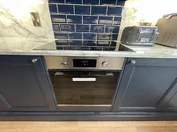 Exquisite Beachfront Residence With Luxurious Interiors The Cozy Clam 