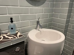 Exquisite Beachfront Residence With Luxurious Interiors The Cozy Clam 