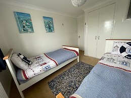 Exquisite Beachfront Residence With Luxurious Interiors The Cozy Clam 