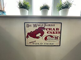 Exquisite Beachfront Residence With Luxurious Interiors The Cozy Clam 