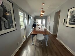 Exquisite Beachfront Residence With Luxurious Interiors The Cozy Clam 