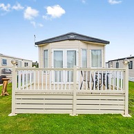 Your Ultimate Holiday Rental at Pevensey Bay