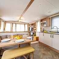 Your Ultimate Holiday Rental at Pevensey Bay