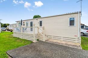 Your Ultimate Holiday Rental at Pevensey Bay