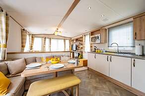 Your Ultimate Holiday Rental at Pevensey Bay