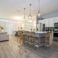 Wonderful 12b11 5bath Bella Vida Resort