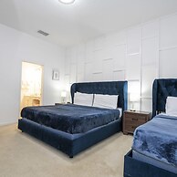 Wonderful 12b11 5bath Bella Vida Resort