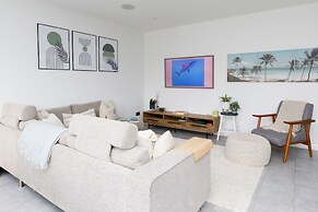 Renovated Home for 8 Canal Walk to Chichester
