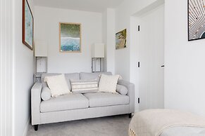 Renovated Home for 8 Canal Walk to Chichester