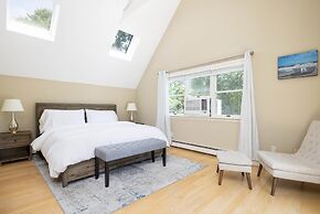 Glendale by Rove 5BR w Outdoor Space Heated Pool