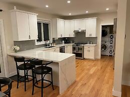 Harbor by Rove Travel 4BR Heated Pool BBQ