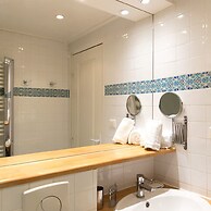 Coquelicot Delightful 1 Bedroom Apt Near Eiffel Tower
