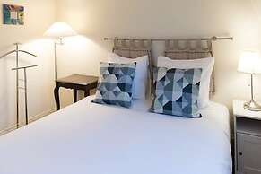 Coquelicot Delightful 1 Bedroom Apt Near Eiffel Tower