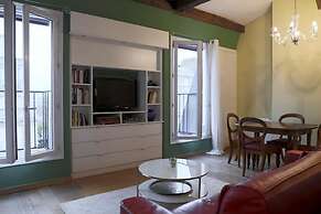 Coquelicot Delightful 1 Bedroom Apt Near Eiffel Tower