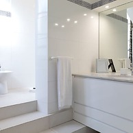 Orange Vendome I Bright 1-bed Apt Near the Louvre