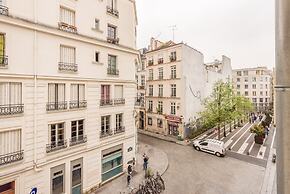 Sunny Dussoubs I Unique 1-br Loft in Montorgueil