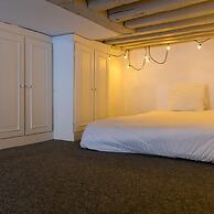 Sunny Dussoubs I Unique 1-br Loft in Montorgueil