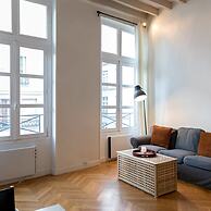 Sunny Dussoubs I Unique 1-br Loft in Montorgueil