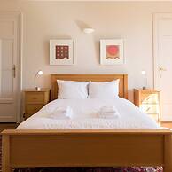 Eiffel Park Peaceful 1 Bedroom Apt Near the Eiffel Tower
