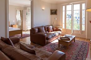 Eiffel Park Peaceful 1 Bedroom Apt Near the Eiffel Tower