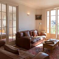 Eiffel Park Peaceful 1 Bedroom Apt Near the Eiffel Tower