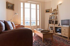 Eiffel Park Peaceful 1 Bedroom Apt Near the Eiffel Tower