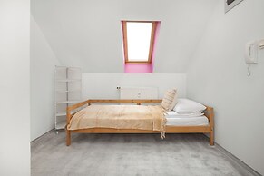 Kołobrzeg Centrum Pink by Renters