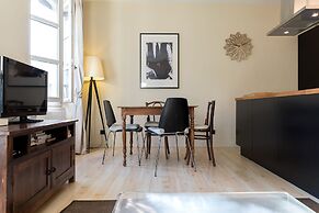 Rivoli Market I Comfortable 1 Bed Apt Near Hotel de Ville