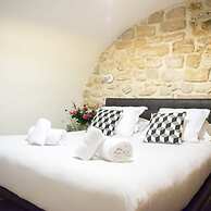 Jardin Priv Gorgeous 3 Bed House in Le Marais