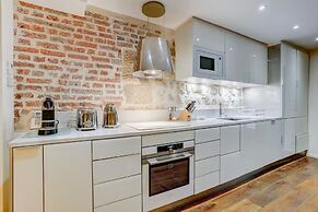 Jardin Priv Gorgeous 3 Bed House in Le Marais