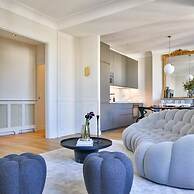 Design Passy Terrace 2 Bedroom Apt With Balcony in Paris
