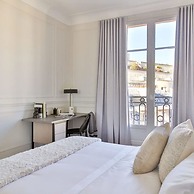 Design Passy Terrace 2 Bedroom Apt With Balcony in Paris