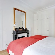 Eiffel Market Charming 2 Bed Apt Near Invalides