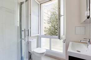 Eiffel Market Charming 2 Bed Apt Near Invalides