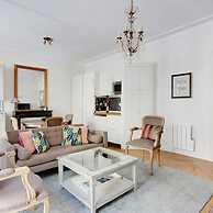 Eiffel Market Charming 2 Bed Apt Near Invalides