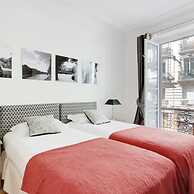 Eiffel Market Charming 2 Bed Apt Near Invalides
