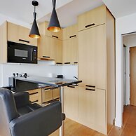 Modern Brunel Classic 1 Bed Apt With Balcony in Paris