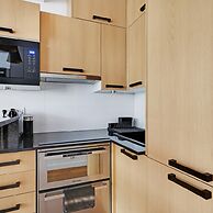 Modern Brunel Classic 1 Bed Apt With Balcony in Paris
