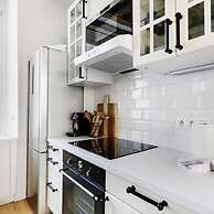 Classy Bourgeois Chic 2 Bedroom Apt in Le Marais
