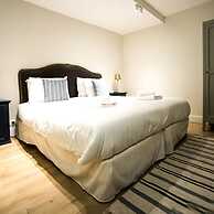 Classy Bourgeois Chic 2 Bedroom Apt in Le Marais