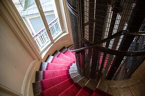 Secret Villiers I Stylish 2 Bed Apt in Villiers