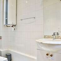 Secret Villiers I Stylish 2 Bed Apt in Villiers