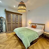 Paradis Chic - Renovated 2 Bed Apt in Paris