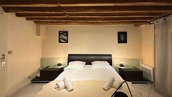Charming Tuileries 1 Bed Apt in the Centre of Paris